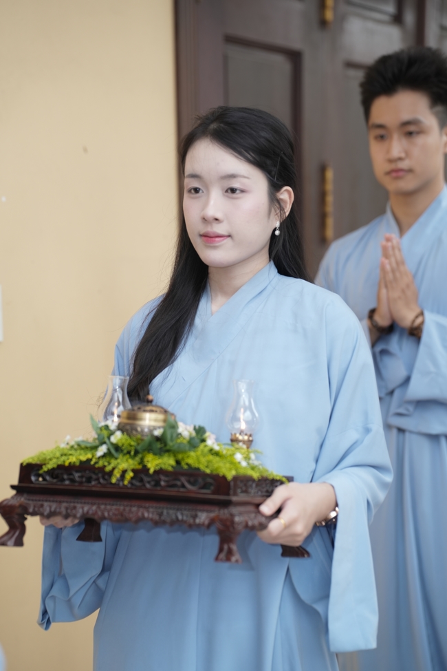 KHÓA TU NIỆM PHẬT MỘT NGÀY.