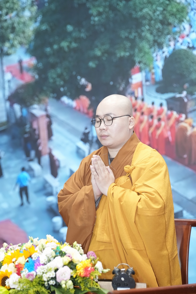 KHÓA TU NIỆM PHẬT MỘT NGÀY.