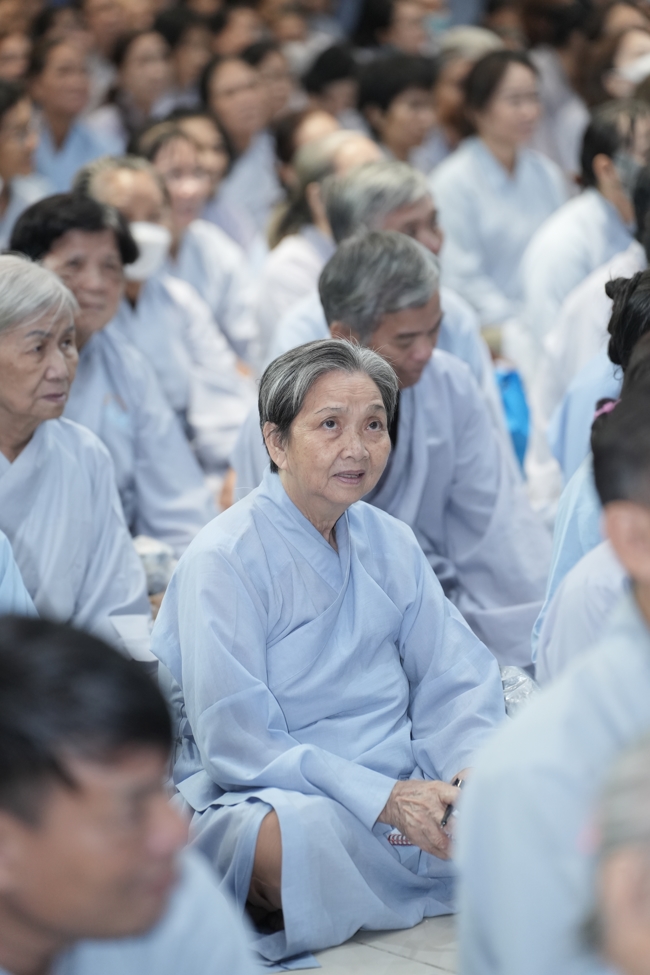 KHÓA TU NIỆM PHẬT MỘT NGÀY.