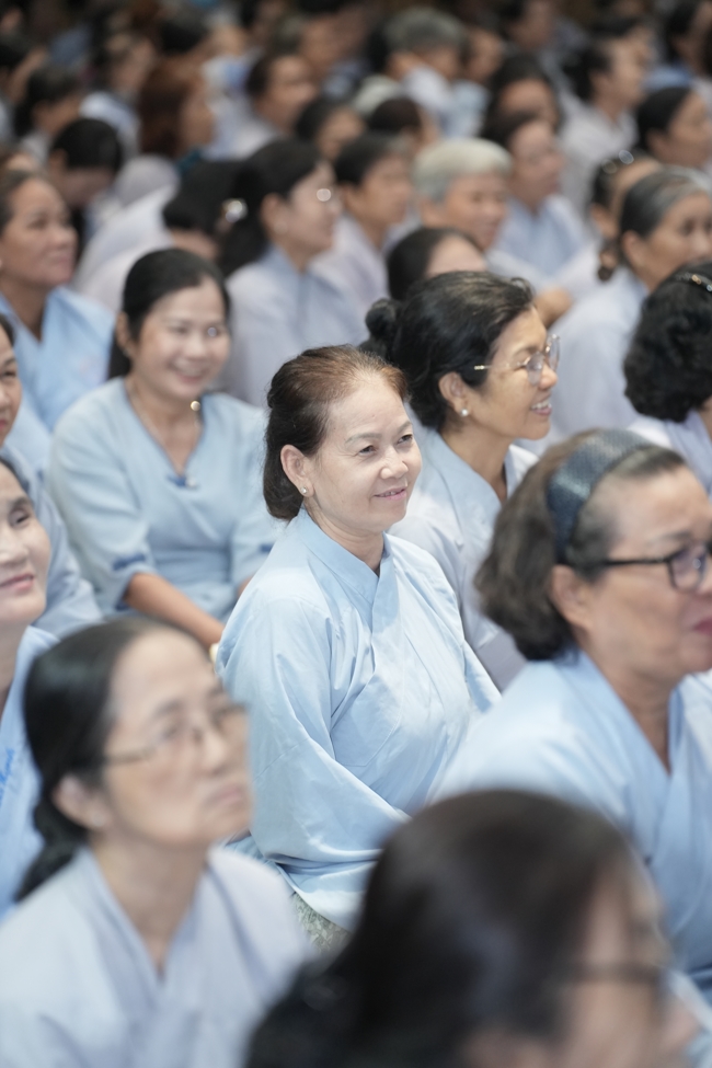 KHÓA TU NIỆM PHẬT MỘT NGÀY.