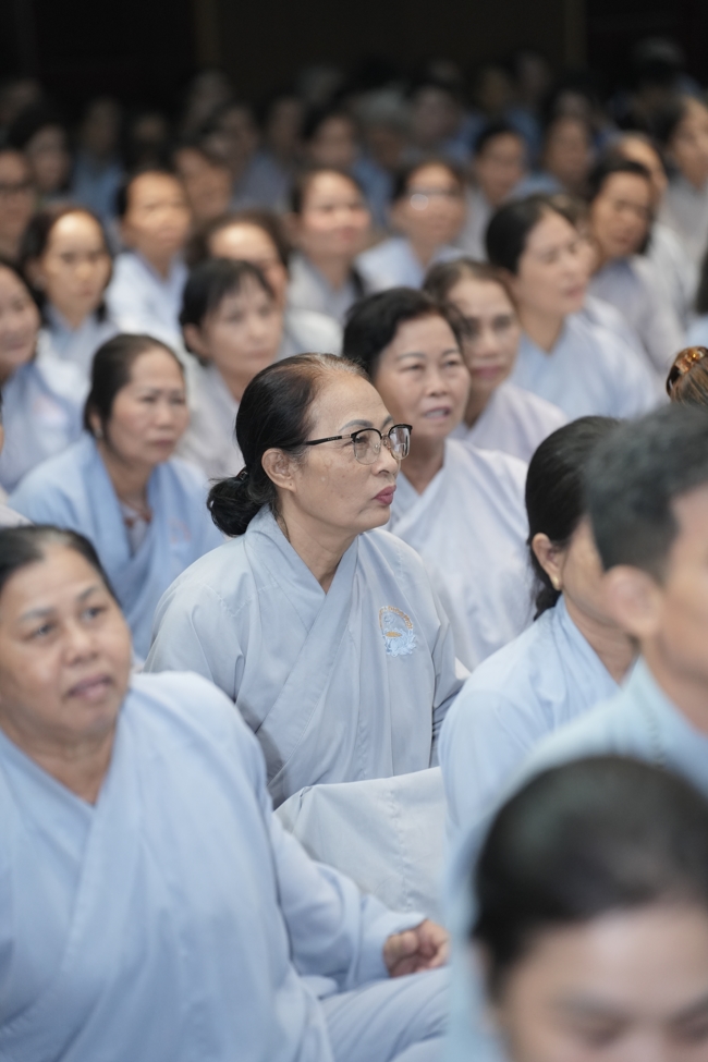 KHÓA TU NIỆM PHẬT MỘT NGÀY.