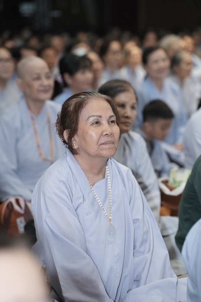 KHÓA TU NIỆM PHẬT MỘT NGÀY.