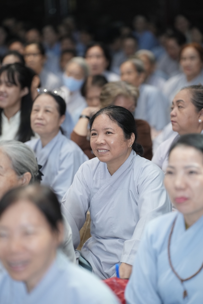 KHÓA TU NIỆM PHẬT MỘT NGÀY.