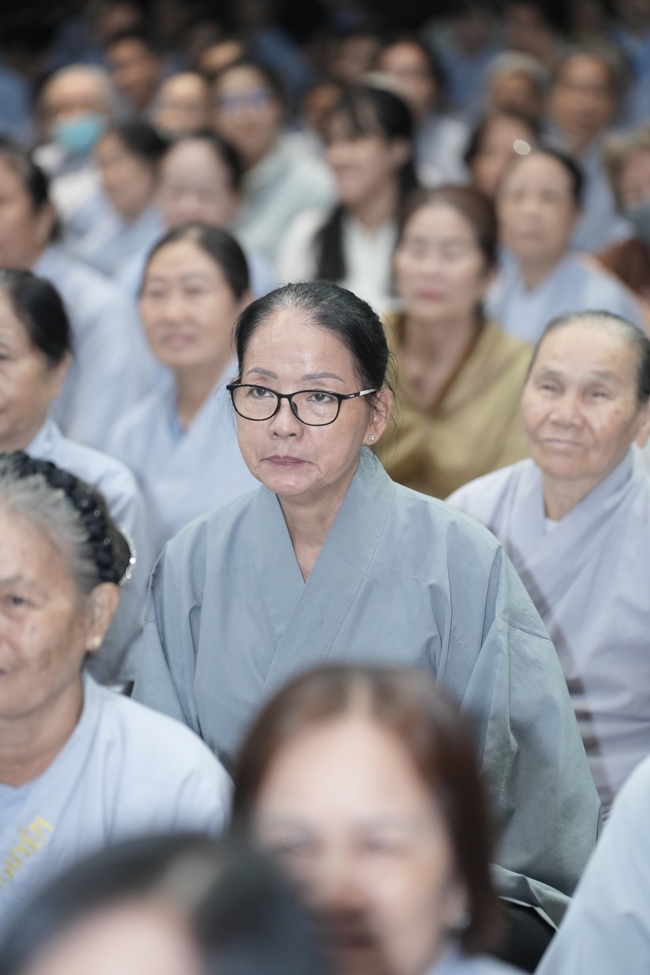 KHÓA TU NIỆM PHẬT MỘT NGÀY.