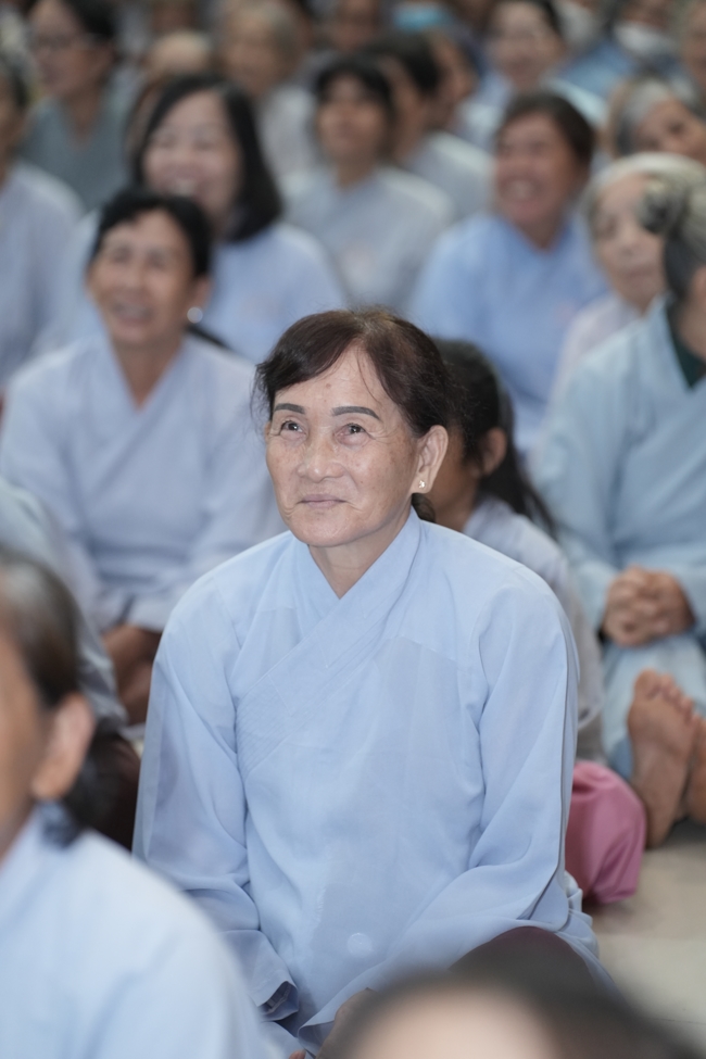 KHÓA TU NIỆM PHẬT MỘT NGÀY.