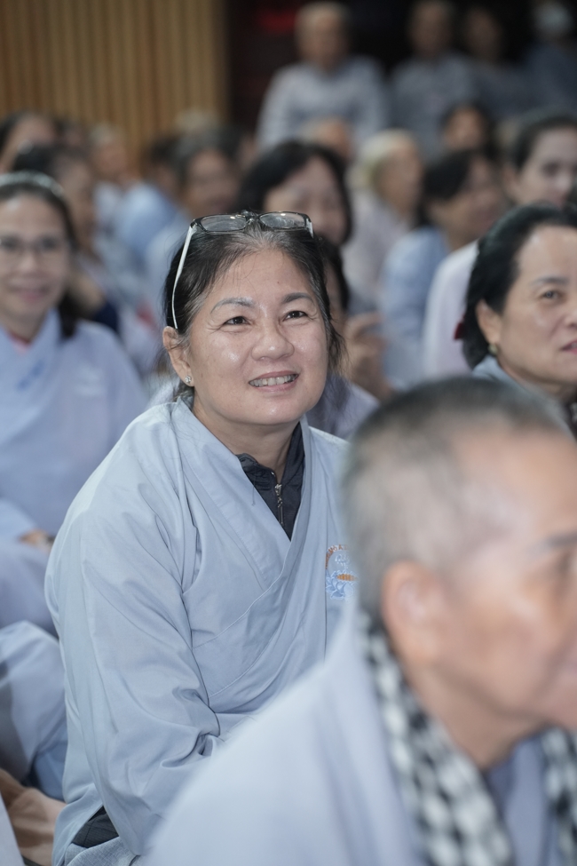 KHÓA TU NIỆM PHẬT MỘT NGÀY.