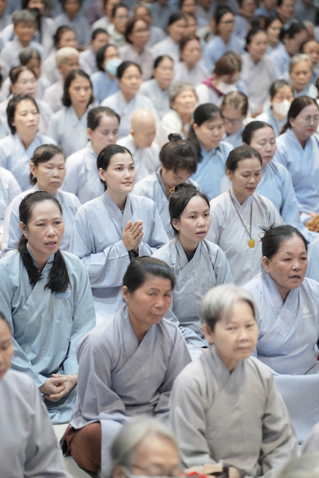 KHÓA TU NIỆM PHẬT MỘT NGÀY.