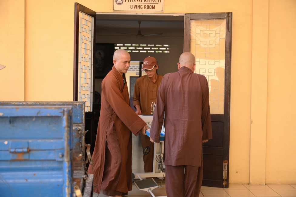 Chương trình từ thiện “Phương tiện nghĩa tình”.