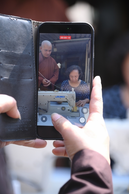 Chương trình từ thiện “Phương tiện nghĩa tình”.