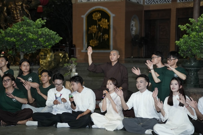 Khóa tu sinh viên “Hướng về Phật pháp”.