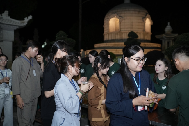 Khóa tu sinh viên “Hướng về Phật pháp”.