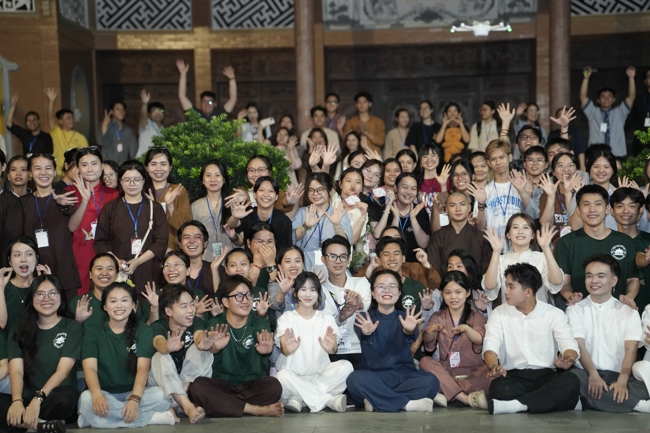 Khóa tu sinh viên “Hướng về Phật pháp”.