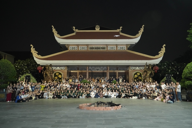 Khóa tu sinh viên “Hướng về Phật pháp”.