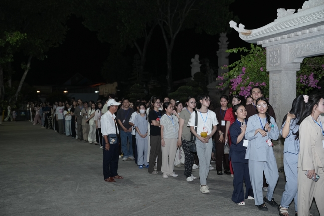 Khóa tu sinh viên “Hướng về Phật pháp”.