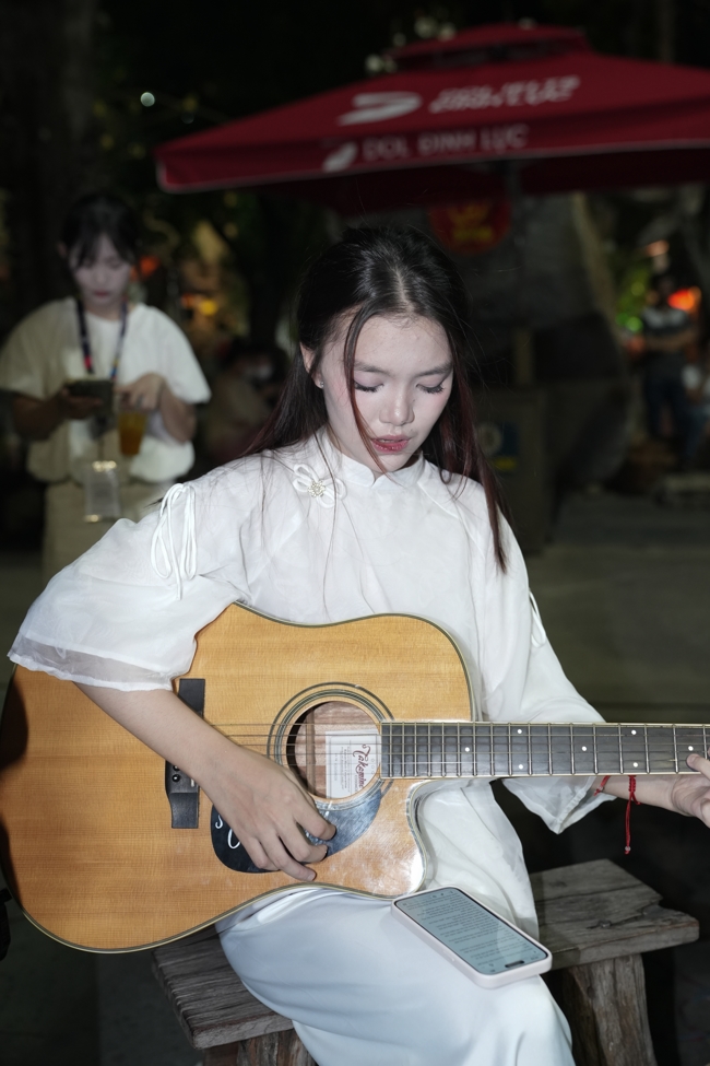 Khóa tu sinh viên “Hướng về Phật pháp”.