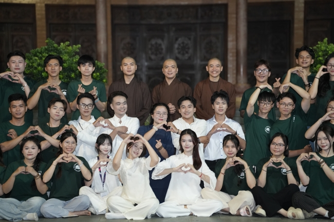 Khóa tu sinh viên “Hướng về Phật pháp”.