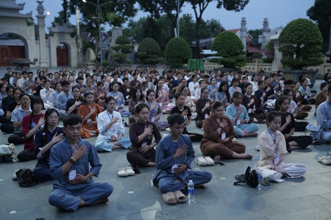 Khóa tu sinh viên “Hướng về Phật pháp”.