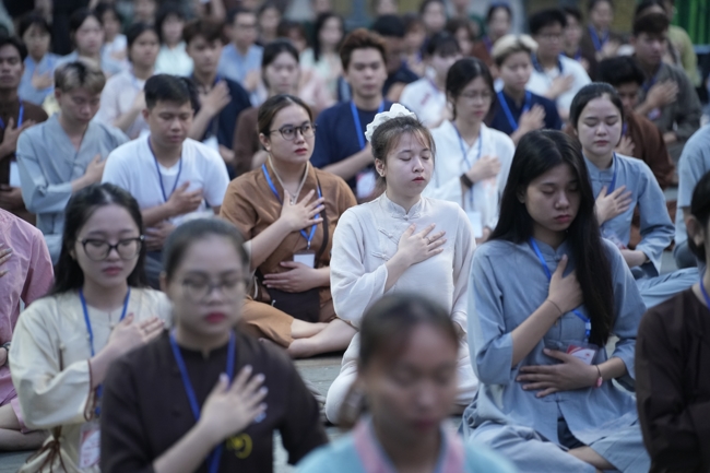 Khóa tu sinh viên “Hướng về Phật pháp”.