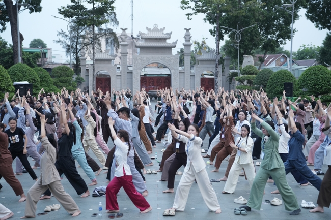 Khóa tu sinh viên “Hướng về Phật pháp”.