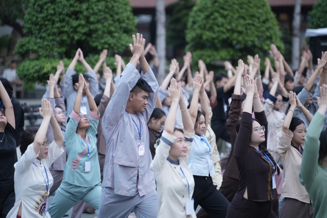 Khóa tu sinh viên “Hướng về Phật pháp”.