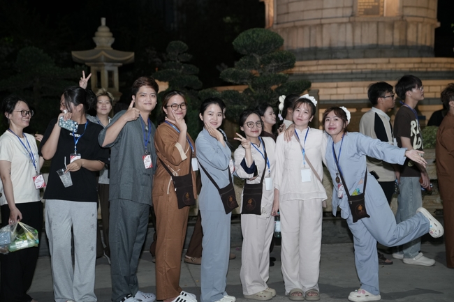 Khóa tu sinh viên “Hướng về Phật pháp”.