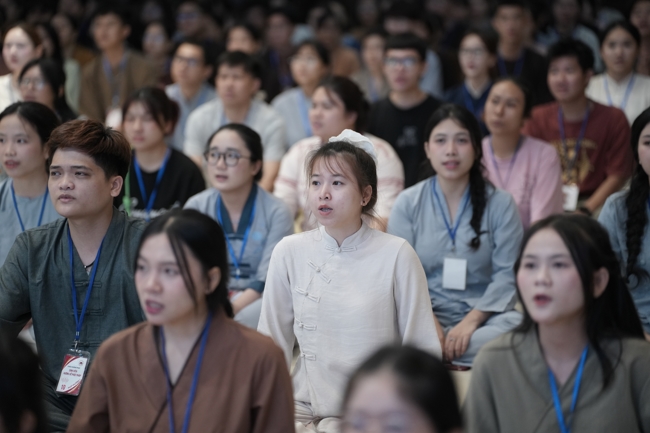 Khóa tu sinh viên “Hướng về Phật pháp”.