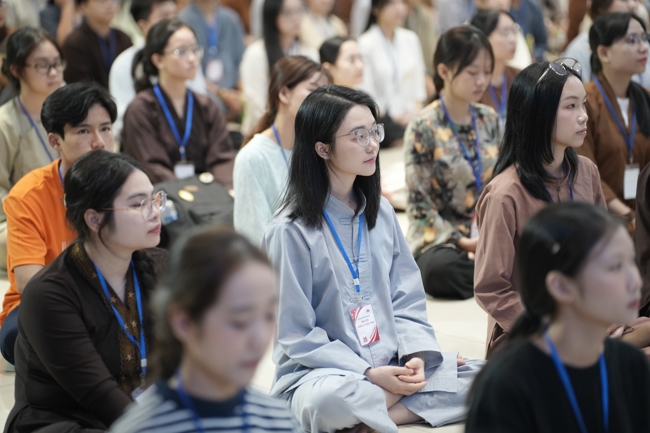 Khóa tu sinh viên “Hướng về Phật pháp”.