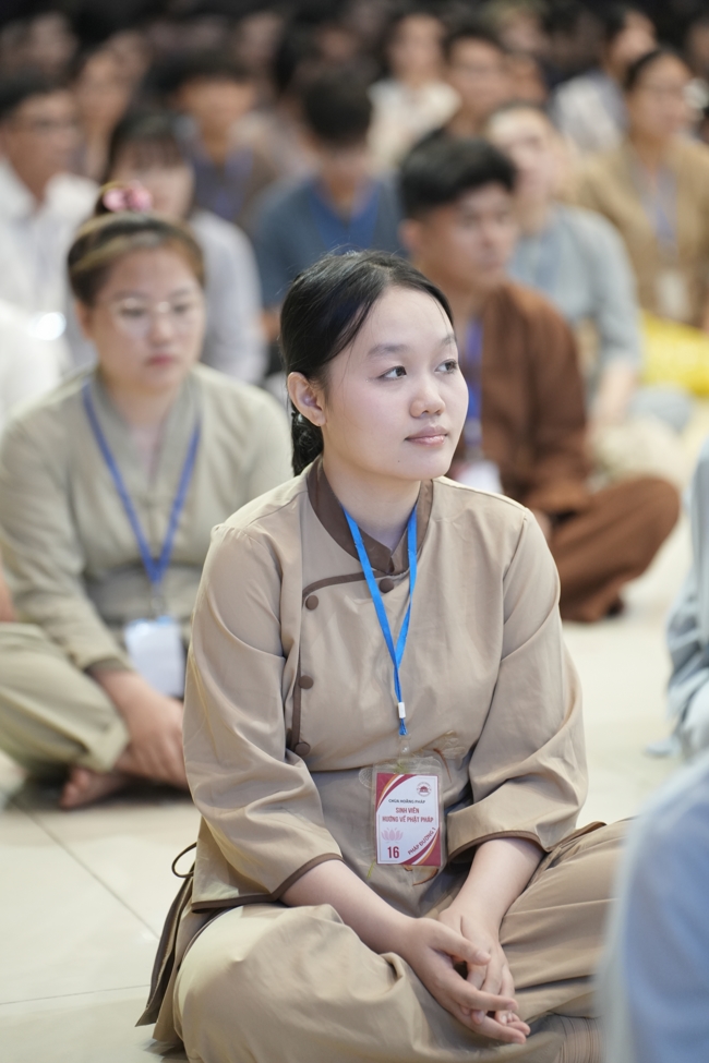 Khóa tu sinh viên “Hướng về Phật pháp”.