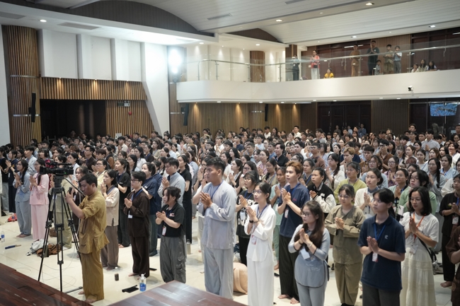 Khóa tu sinh viên “Hướng về Phật pháp”.