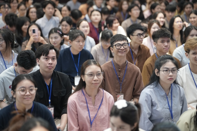 Khóa tu sinh viên “Hướng về Phật pháp”.