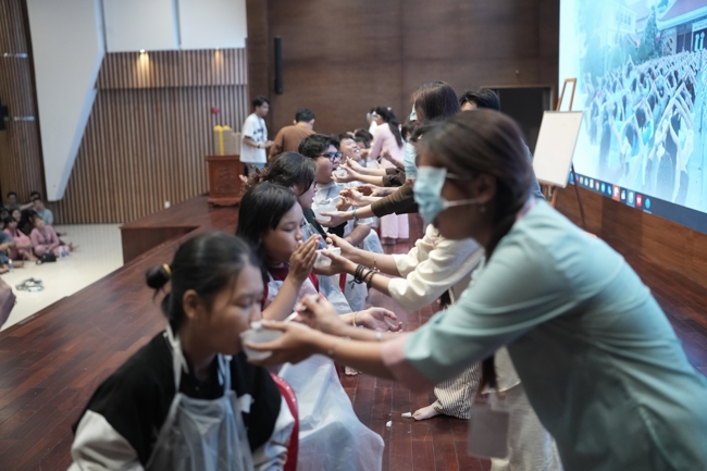 Khóa tu sinh viên “Hướng về Phật pháp”.