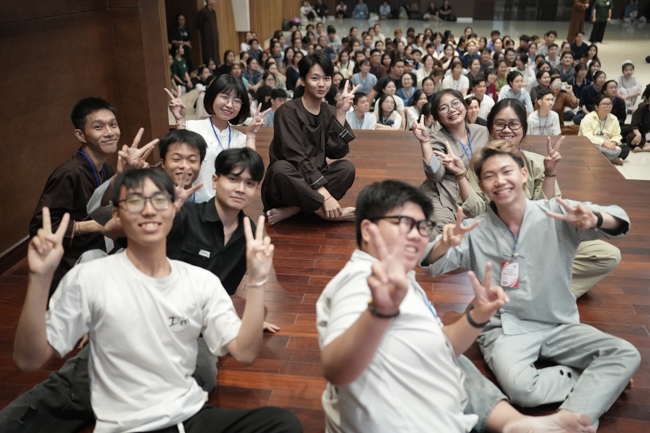 Khóa tu sinh viên “Hướng về Phật pháp”.