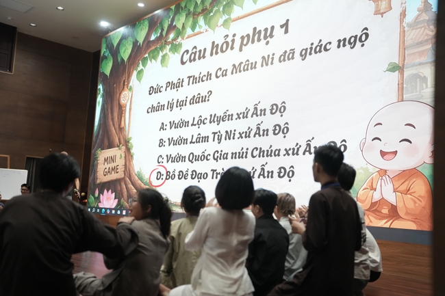 Khóa tu sinh viên “Hướng về Phật pháp”.