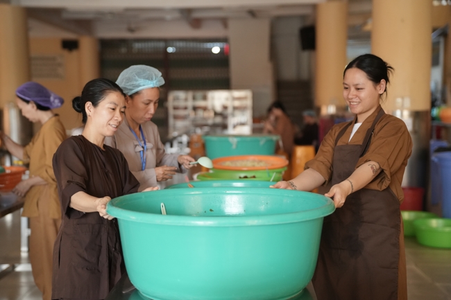 Khóa tu sinh viên “Hướng về Phật pháp”.