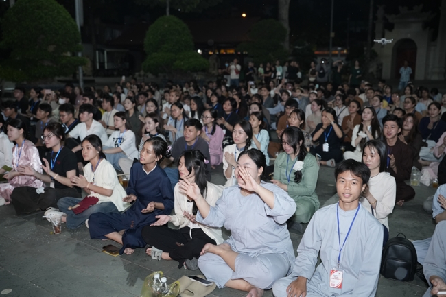 Khóa tu sinh viên “Hướng về Phật pháp”.