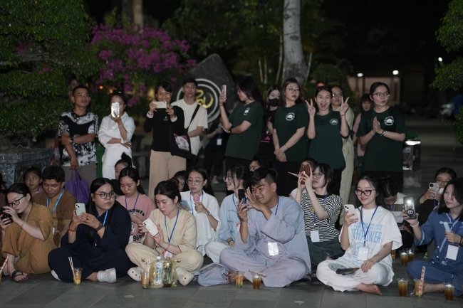 Khóa tu sinh viên “Hướng về Phật pháp”.