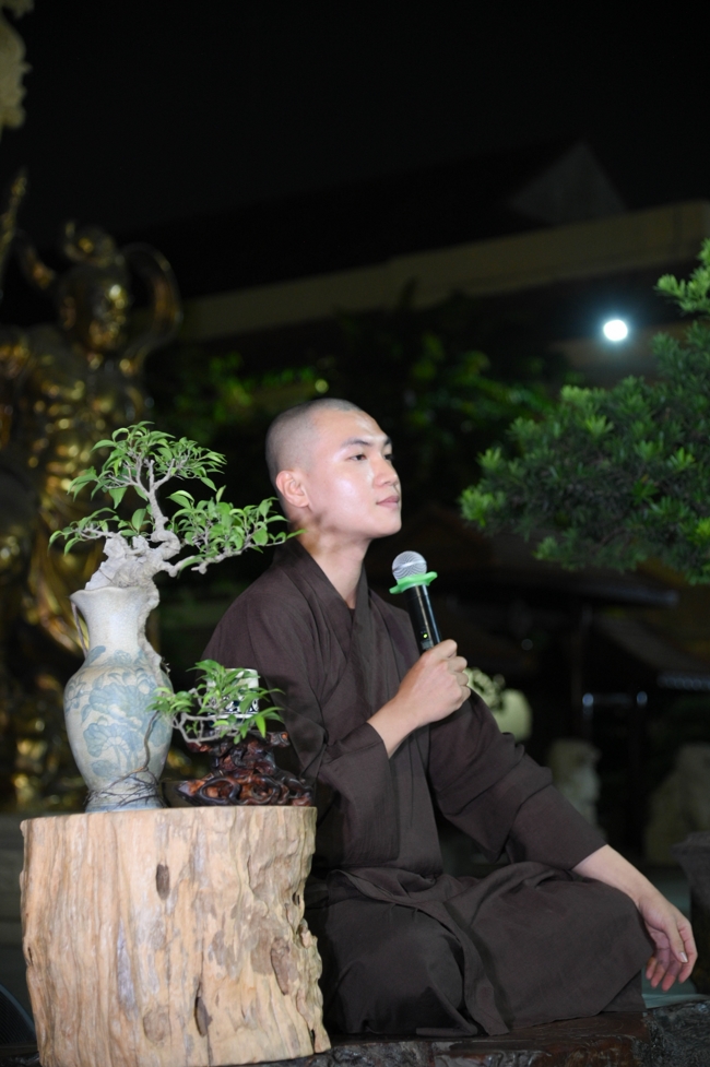 Khóa tu sinh viên “Hướng về Phật pháp”.