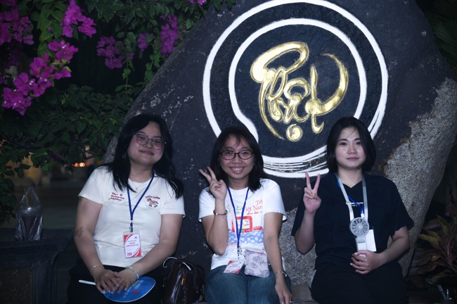 Khóa tu sinh viên “Hướng về Phật pháp”.