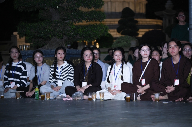 Khóa tu sinh viên “Hướng về Phật pháp”.