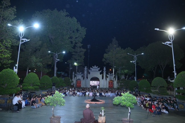 Khóa tu sinh viên “Hướng về Phật pháp”.