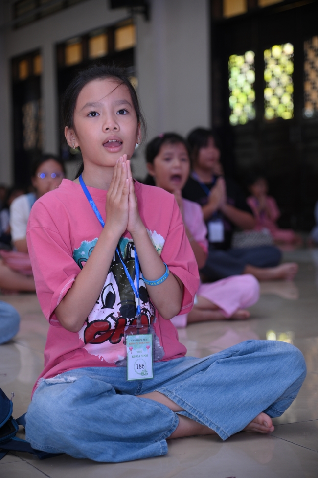 Khoá tu thiếu nhi “Em về bên Phật” lần 73.