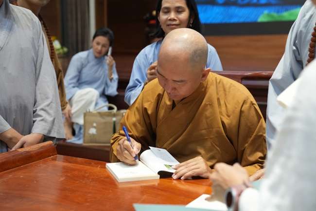 Chùa Hoằng Pháp hỗ trợ cơ sở cho Khóa tu “Sống Thiền” lần 5 do Đại đức Thích Pháp Nhật tổ chức.