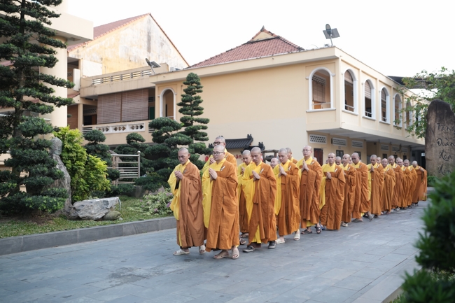 LẠY NGŨ BÁCH DANH - KỶ NIỆM NGÀY KHÁNH ĐẢN ĐỨC QUÁN THẾ ÂM BỒ-TÁT.