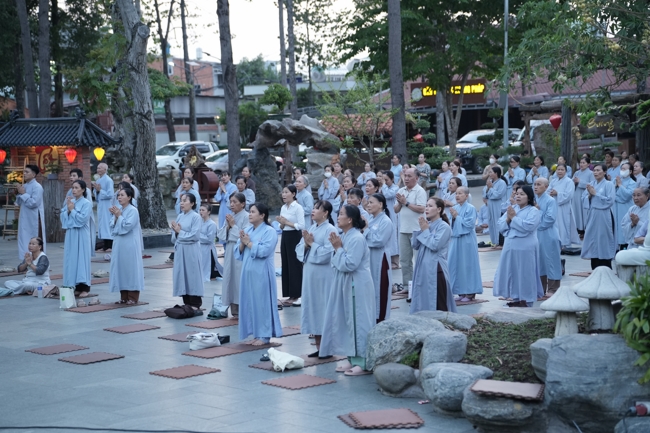 LẠY NGŨ BÁCH DANH - KỶ NIỆM NGÀY KHÁNH ĐẢN ĐỨC QUÁN THẾ ÂM BỒ-TÁT.
