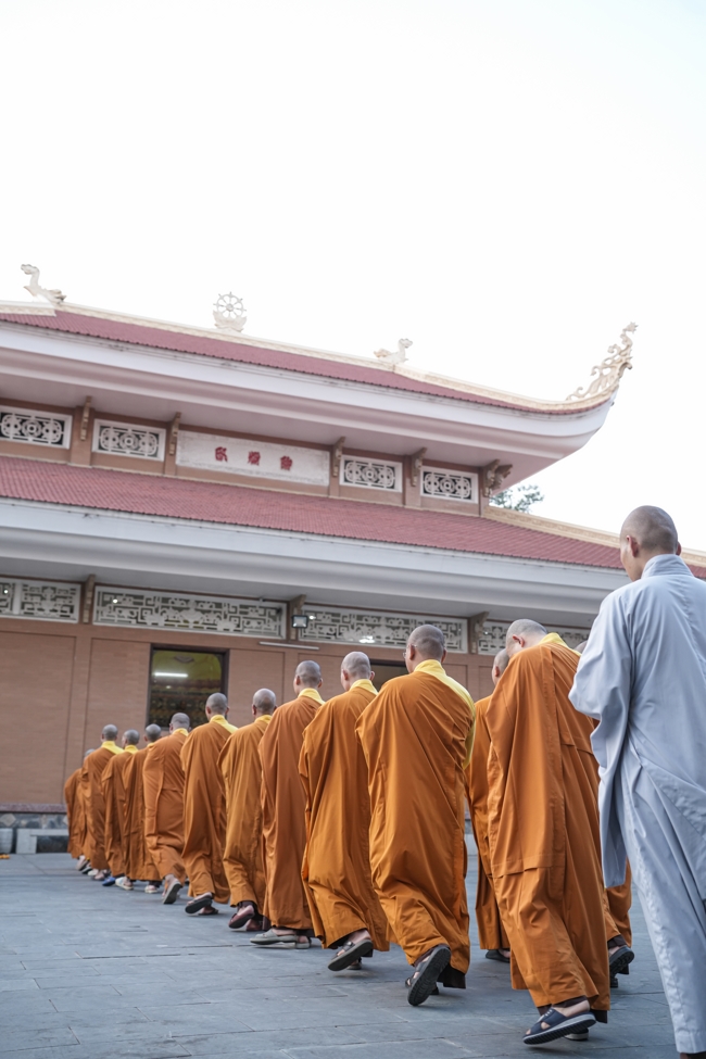 LẠY NGŨ BÁCH DANH - KỶ NIỆM NGÀY KHÁNH ĐẢN ĐỨC QUÁN THẾ ÂM BỒ-TÁT.