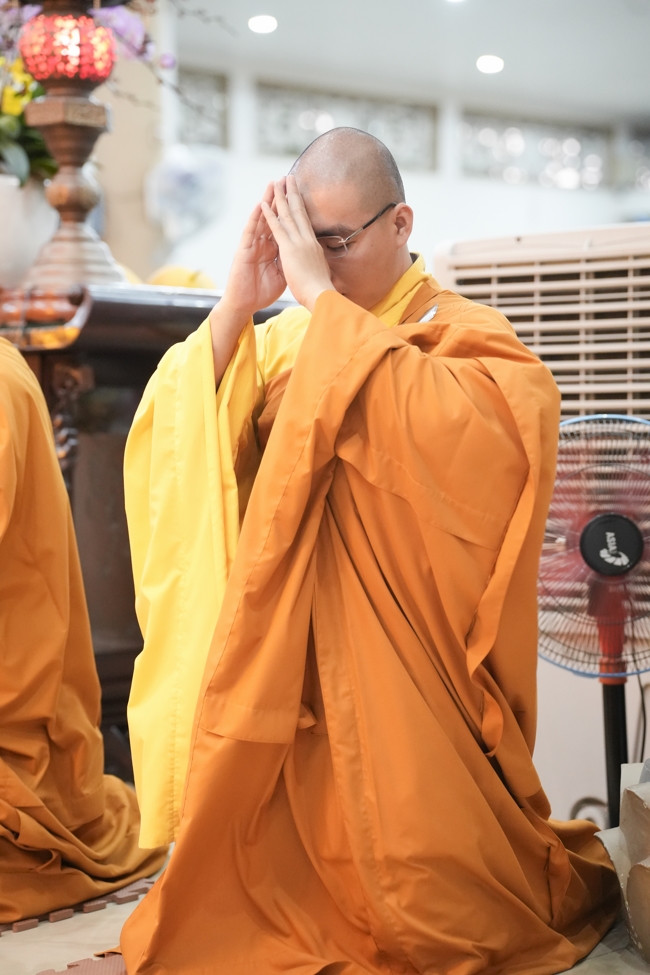 LẠY NGŨ BÁCH DANH - KỶ NIỆM NGÀY KHÁNH ĐẢN ĐỨC QUÁN THẾ ÂM BỒ-TÁT.