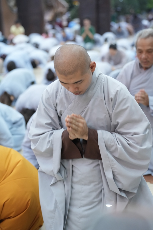 LẠY NGŨ BÁCH DANH - KỶ NIỆM NGÀY KHÁNH ĐẢN ĐỨC QUÁN THẾ ÂM BỒ-TÁT.