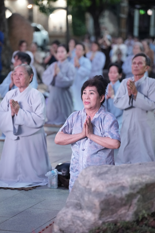 LẠY NGŨ BÁCH DANH - KỶ NIỆM NGÀY KHÁNH ĐẢN ĐỨC QUÁN THẾ ÂM BỒ-TÁT.