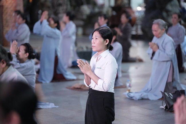 LẠY NGŨ BÁCH DANH - KỶ NIỆM NGÀY KHÁNH ĐẢN ĐỨC QUÁN THẾ ÂM BỒ-TÁT.