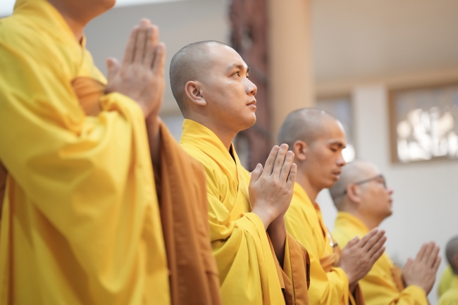 LẠY NGŨ BÁCH DANH - KỶ NIỆM NGÀY KHÁNH ĐẢN ĐỨC QUÁN THẾ ÂM BỒ-TÁT.